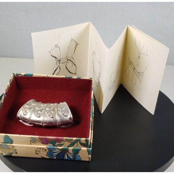 Ann Cahil Collection Scarf Tube With Original Box & Card w/Designs Card Info - Picture 8 of 10